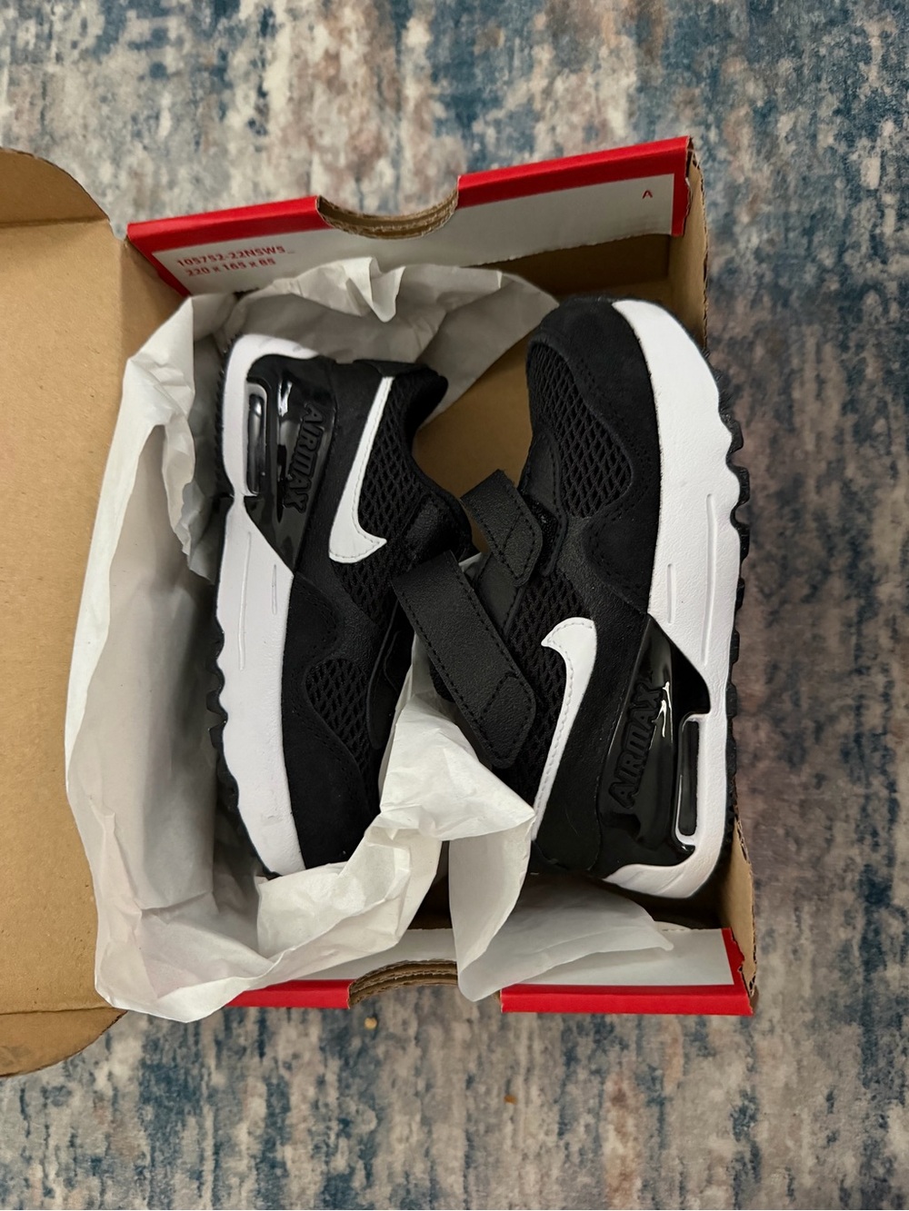 Nike Red & White Shoe Box — Retail Label